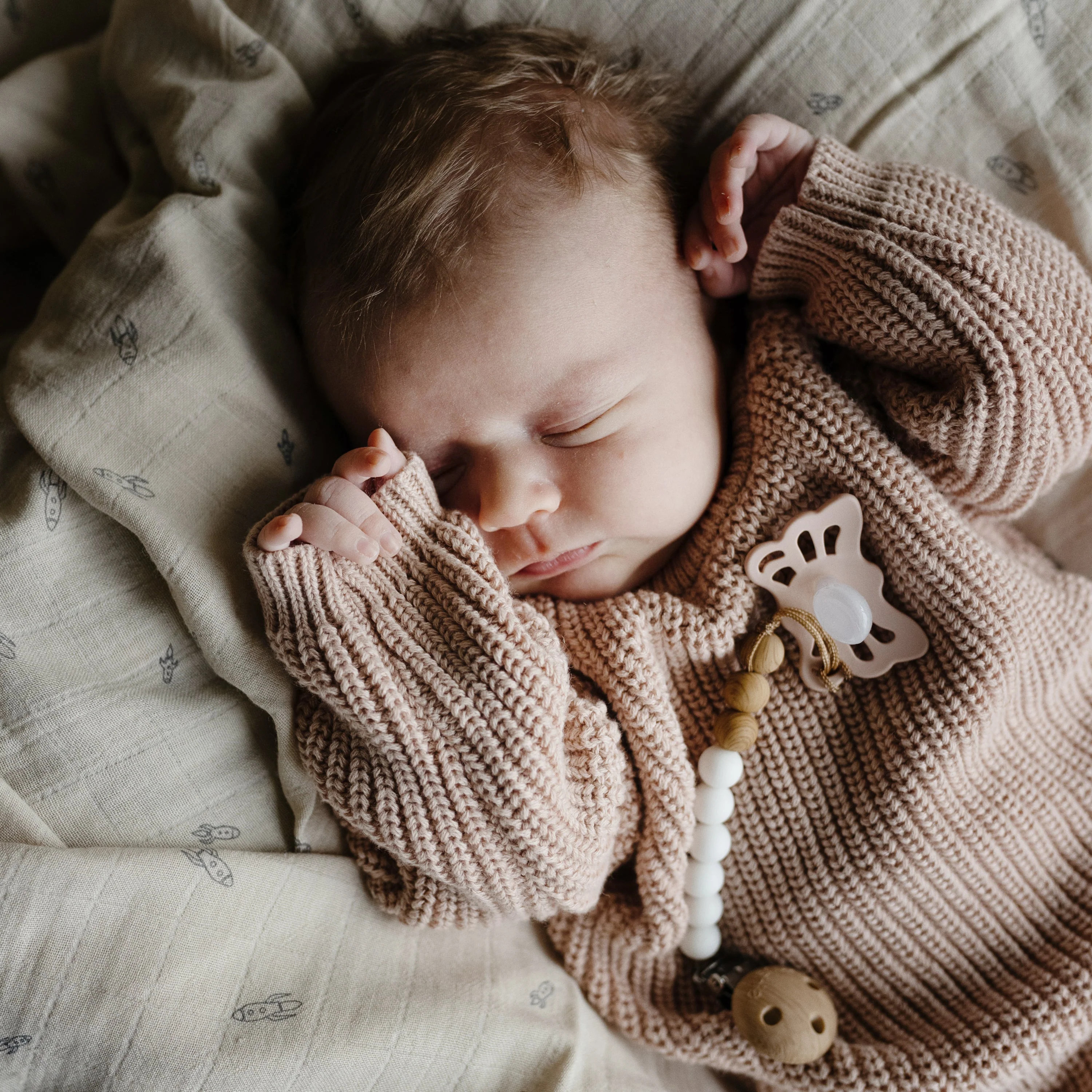 Chunky Knit Sweater - Image 17